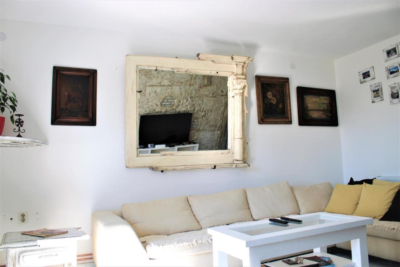 Mala Oaza Apartment ชาชาค ภายนอก รูปภาพ