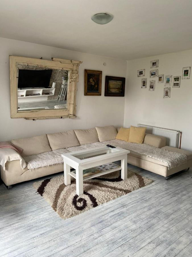 Mala Oaza Apartment ชาชาค ภายนอก รูปภาพ